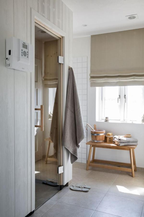 Reetdorf Geltinger Birk Atelierhaus Mooreiche Nieby  Buitenkant foto