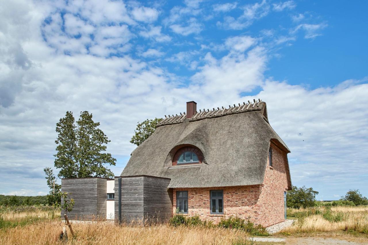Reetdorf Geltinger Birk Atelierhaus Mooreiche Nieby  Buitenkant foto